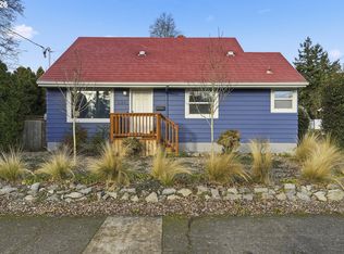 6123 NE Halsey St, Portland, OR 97213