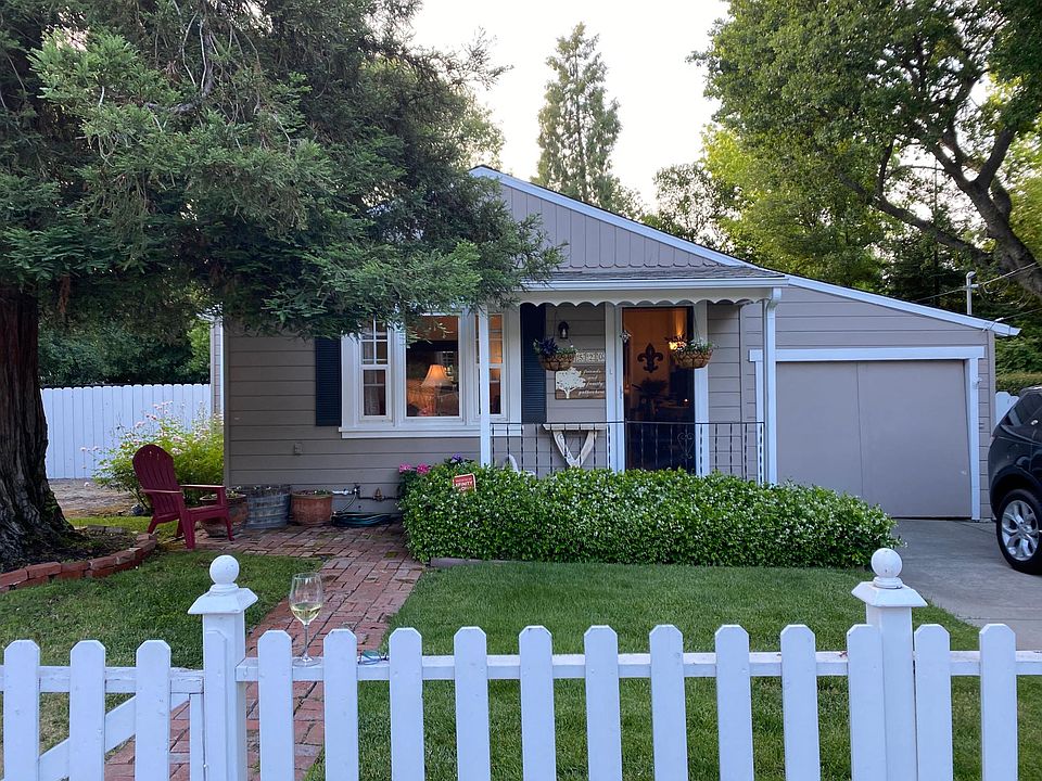 Entrance to 1520 Litina Drive, Aptos