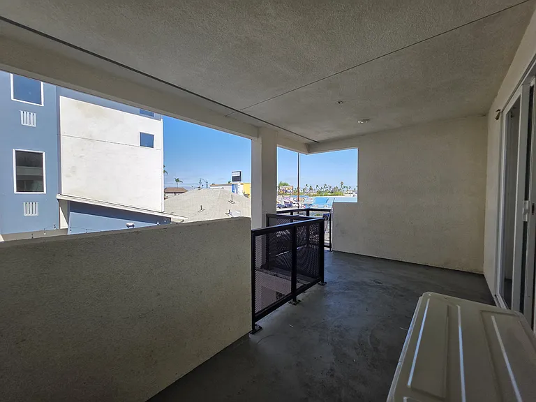 615 Highland Ave #201 — Photo 16