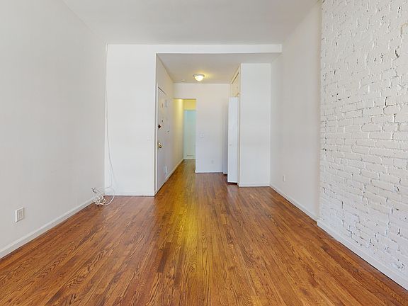 3rd image of 214 E 85th St APT 4A
