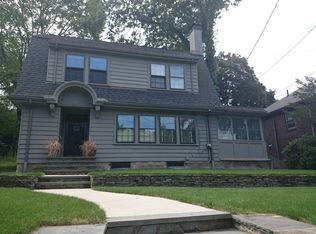 680 Newton St, Brookline, MA 02467