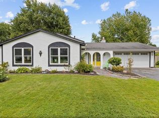 84 Selkirk Dr, Rochester, NY 14626