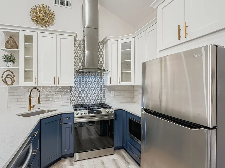 18 Booker St NW — Photo 11