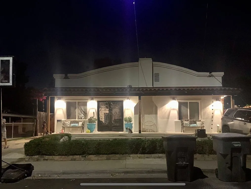 123 Lane St photo 1