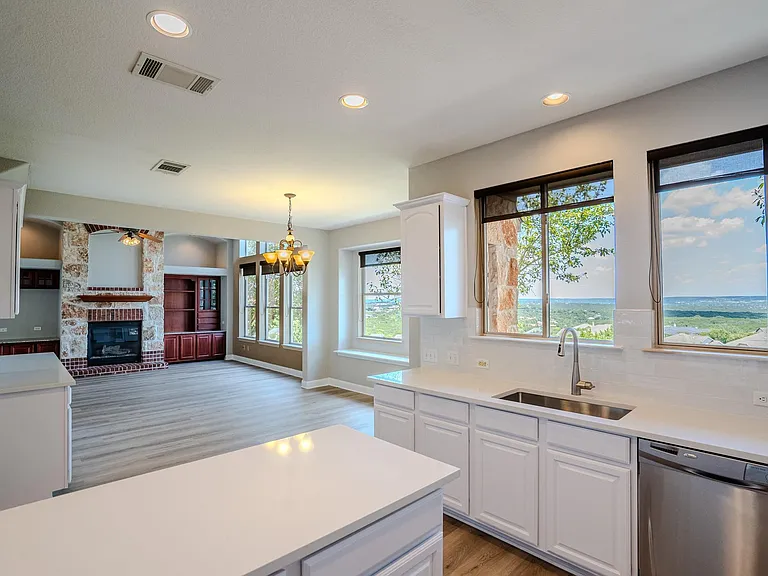 16 Mountain Terrace Cv — Photo 8