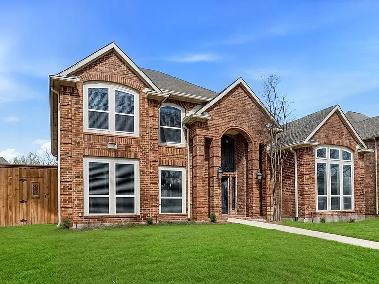 3909 Hogan Manor Dr — Photo 2