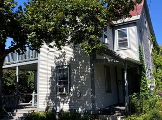 10 Henry St, Burlington, VT 05401