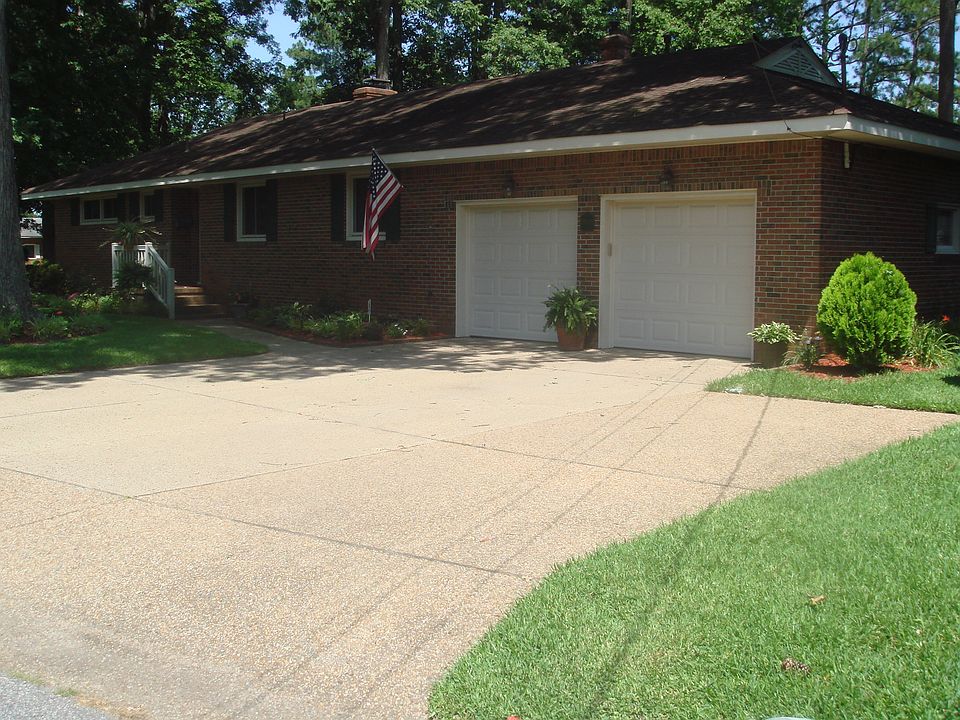 1st image of 103 Van Luik Ct