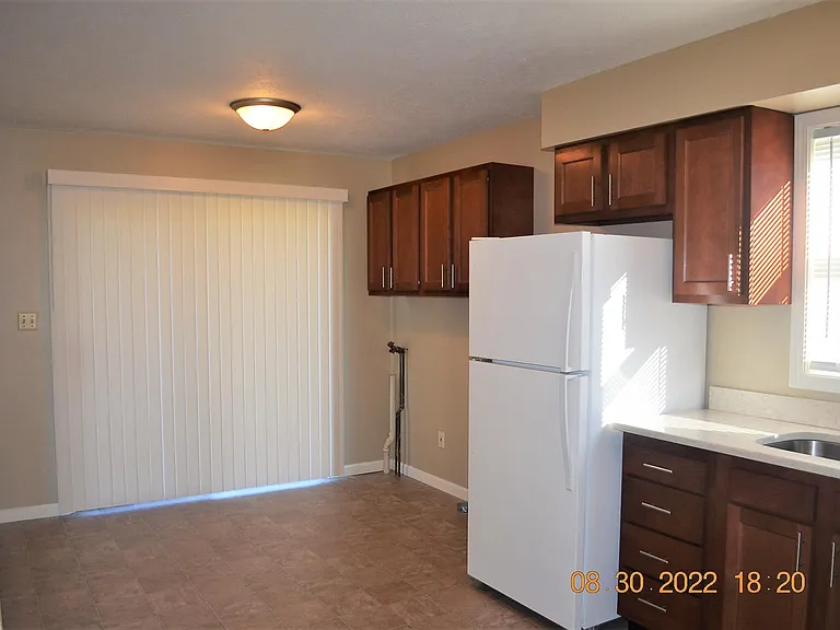 5521 E Karen Ct — Photo 5