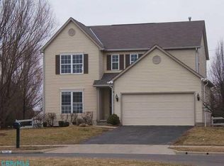 8715 Paulden Ct, Lewis Center, OH 43035