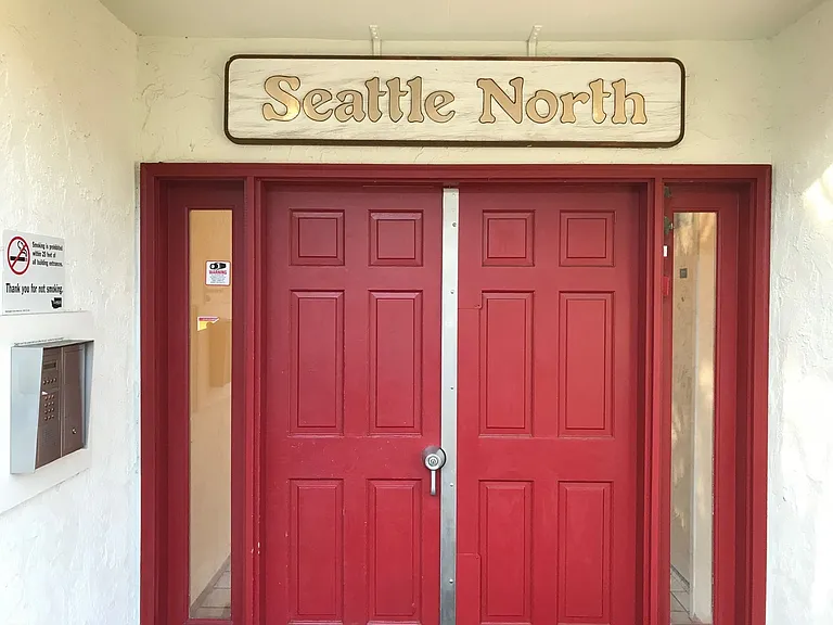 Seattle North Apartments — Photo 2