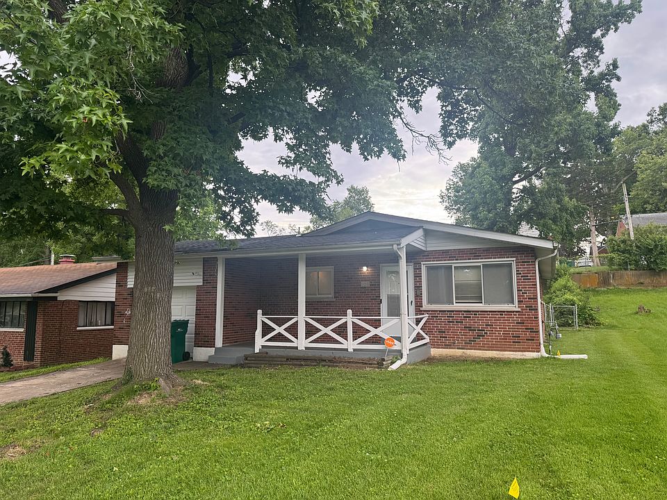 1st image of 930 Marias Dr