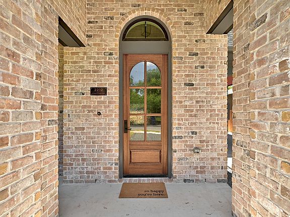 3rd image of 2212 Canterbury St #1