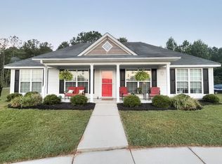 418 Foot Log Ln, Hogansville, GA 30230