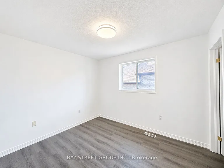 35 Diamond Ct — Photo 24