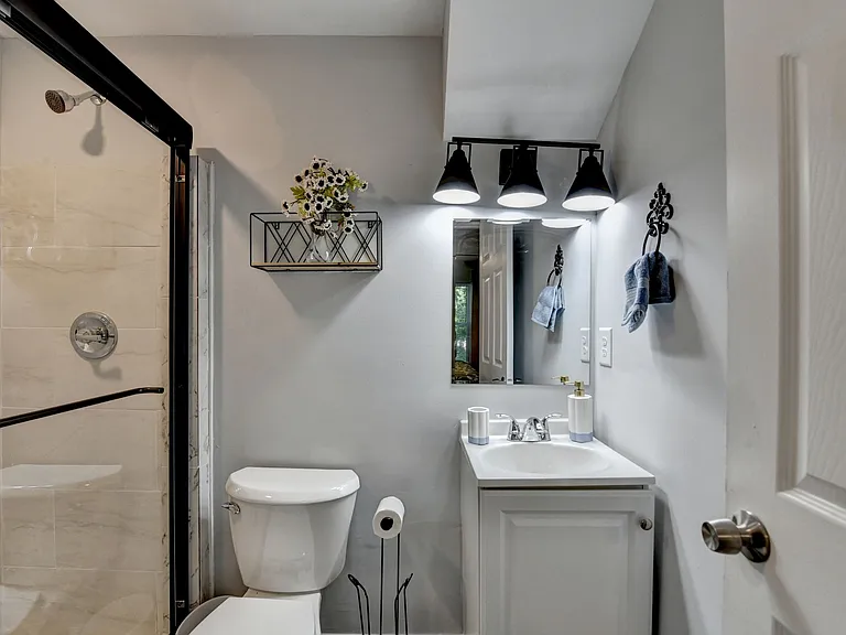 175 Burbank Dr NW #B — Photo 21