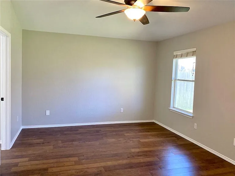 2307 Vernell Way — Photo 13