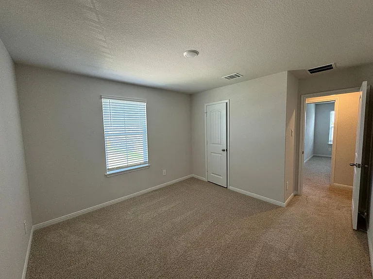 117 Docile Loop — Photo 27
