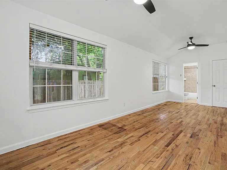 6307 Chesterfield Ave — Photo 5