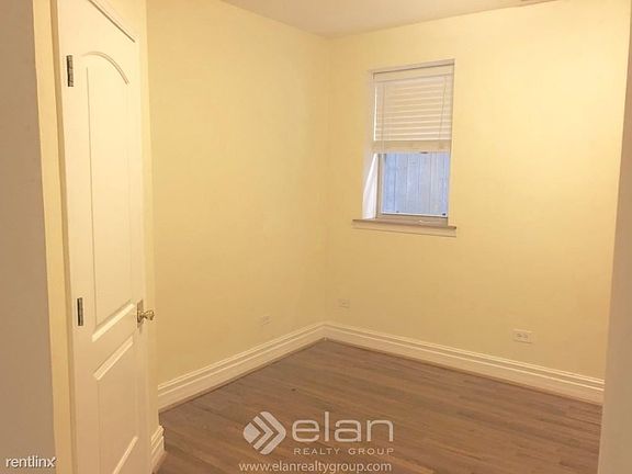 4th image of 2837 N Whipple St #6