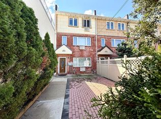 6542 Metropolitan Ave, Flushing, NY 11379