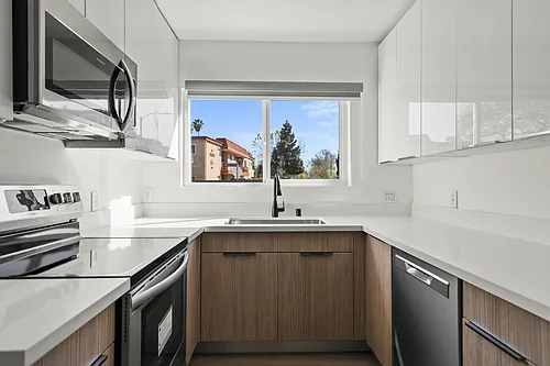 8777 Cadillac Ave #2 Photo 1