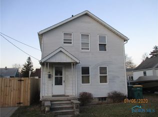 1104 W Elm Tree Rd, Rossford, OH 43460