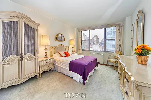 Sold by Town Residential | media 15