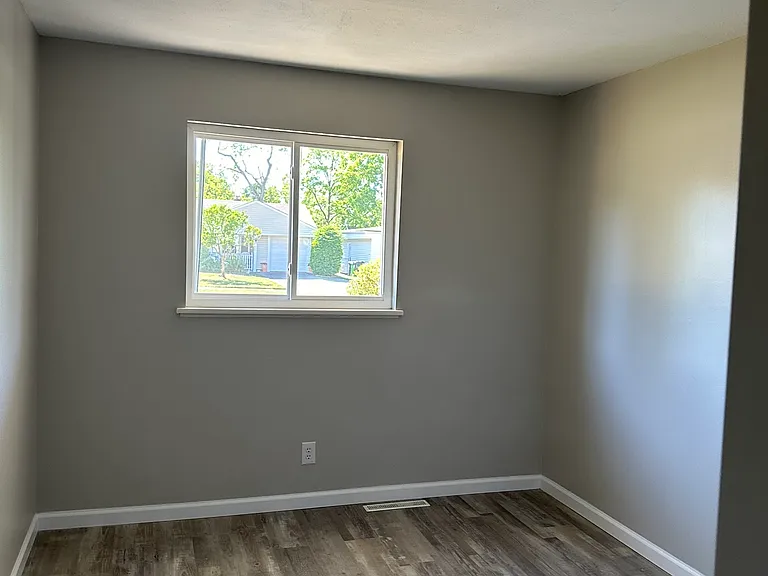 1109 Ranchland Dr — Photo 13
