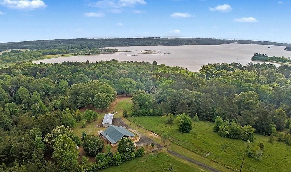 1st image of 445 Rana Brian Rd