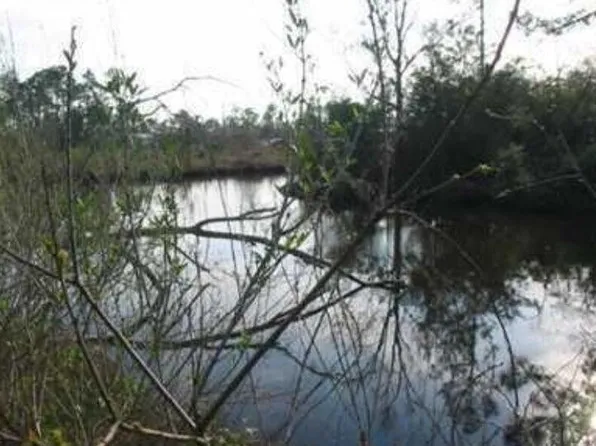 10241 River Dr, Bay Saint Louis, MS 39520