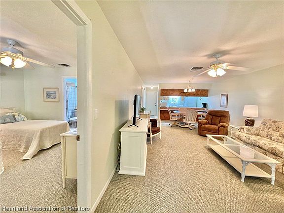 3rd image of 4600 Mercado Dr