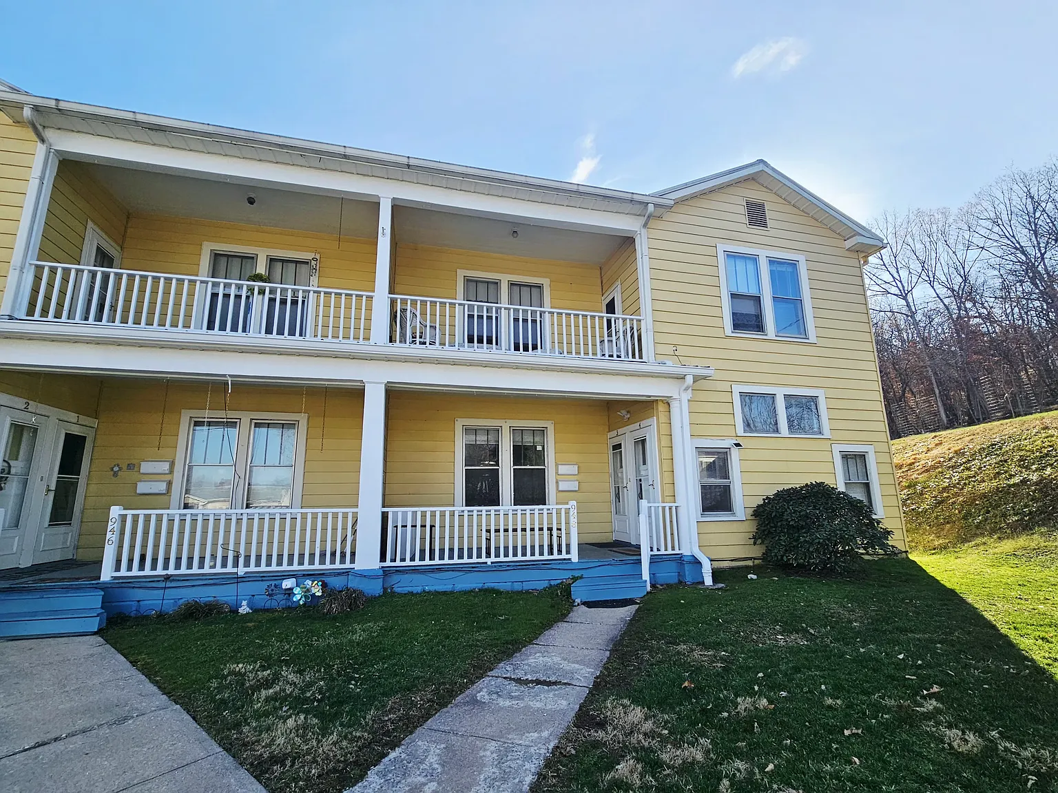 2 bed, 1200 sqft, $1,300 — Photo 1