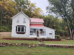 302 Main St W, Hammond, MN 55991