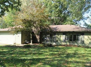 32922 Meadow Creek Oval, North Ridgeville, OH 44039