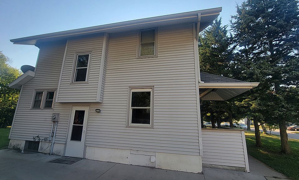 2312 Knapp St, Ames, IA 50014 Zillow