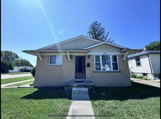28411 Donnelly St, Garden City, MI 48135