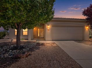 900 Golden Yarrow Trl, Bernalillo, NM 87004