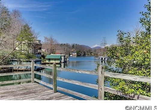 3rd image of 501 E Lakeshore Dr