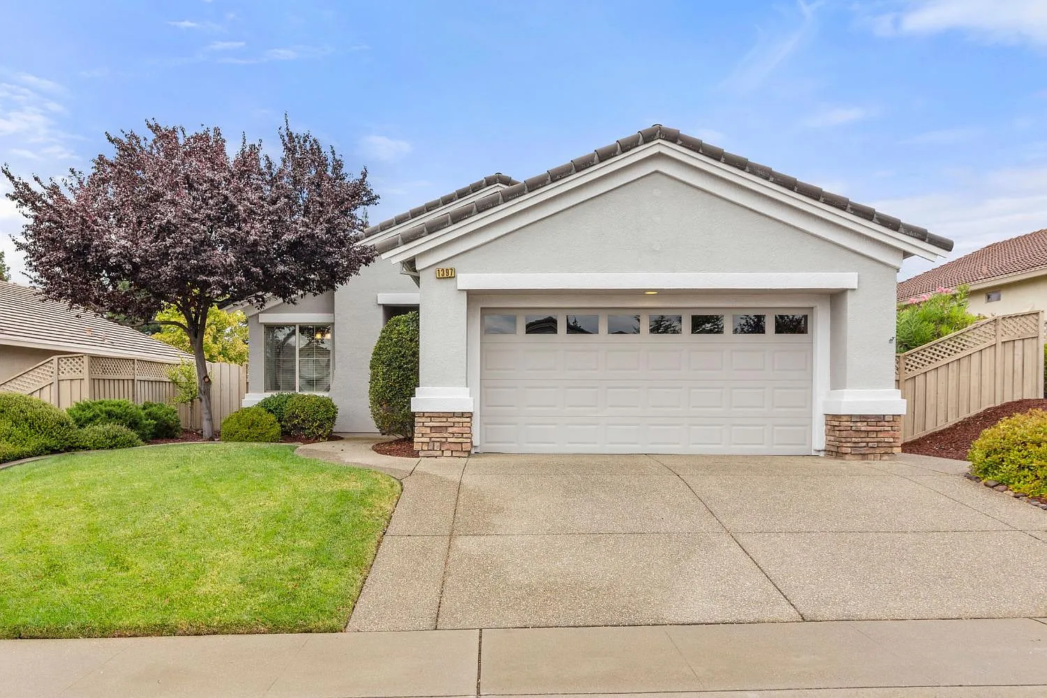 1397 Tallac Ln photo 1