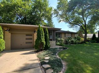 1110 N Wood Rd, Peoria, IL 61604