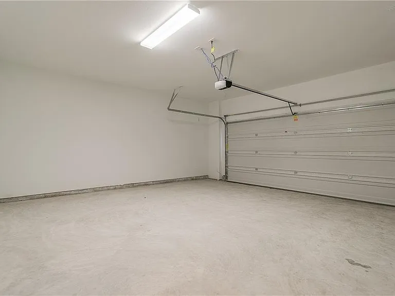 3708 Lantern Ln — Photo 25