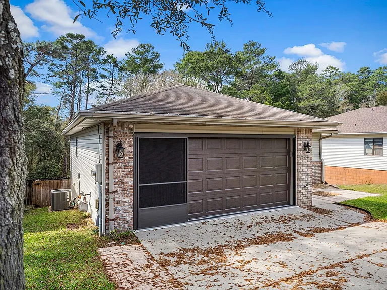 429 Springwood Way — Photo 3