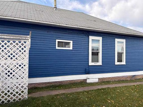 3rd image of 4919 NW 49th St