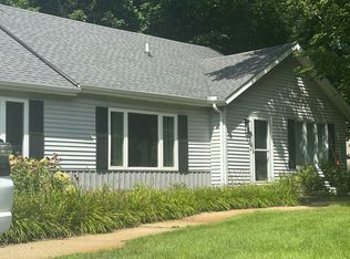 733 Crahen Ave NE, Grand Rapids, MI 49525