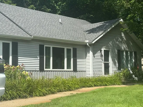 733 Crahen Ave NE, Grand Rapids, MI 49525