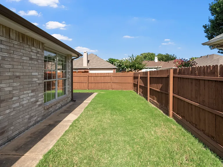 6008 Tupelo Ln — Photo 5