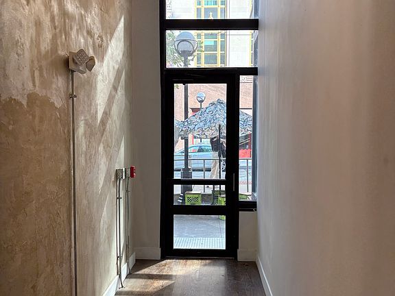 4th image of 607 Main St #8