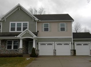 6053 Waters Ridge Ct, Kalamazoo, MI 49009