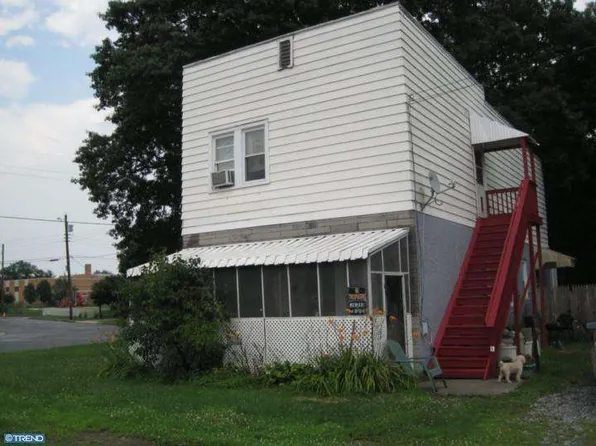 253 Cedar St, Carneys Point, NJ 08069